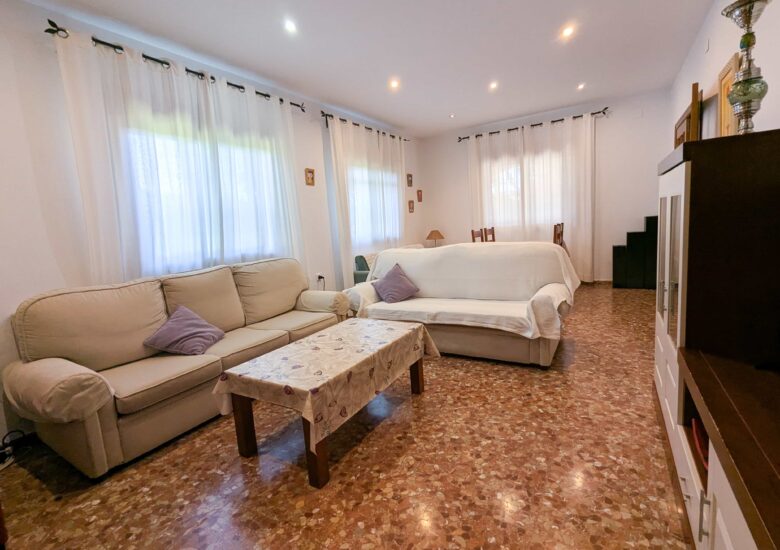 PXL_20250911_102254231-min