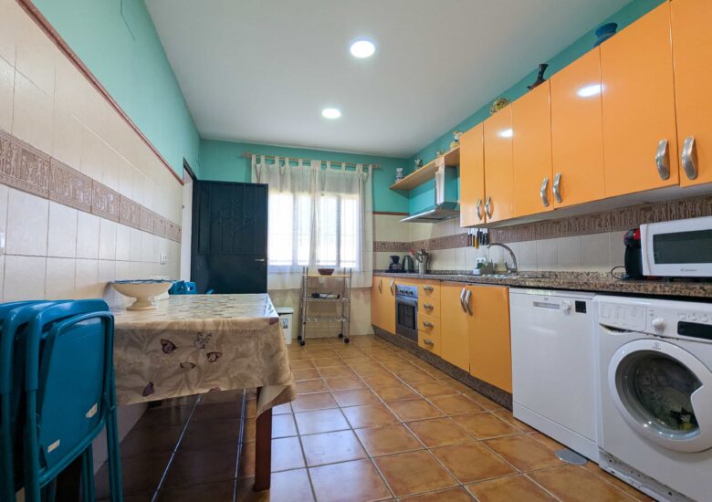 PXL_20250911_102319098-min