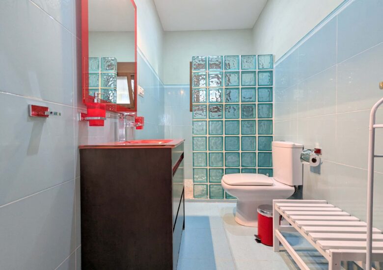 PXL_20250911_102447010-min