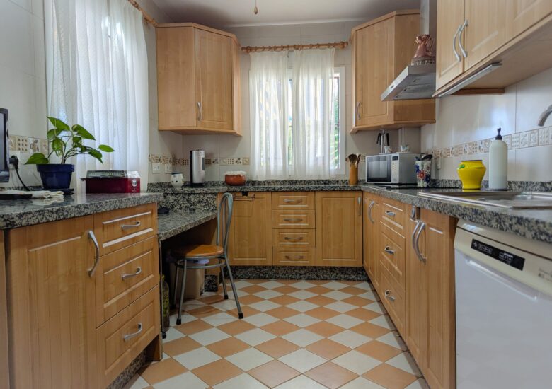 PXL_20251004_090428049-min