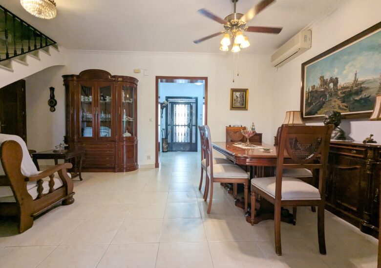 PXL_20251004_091336567-min