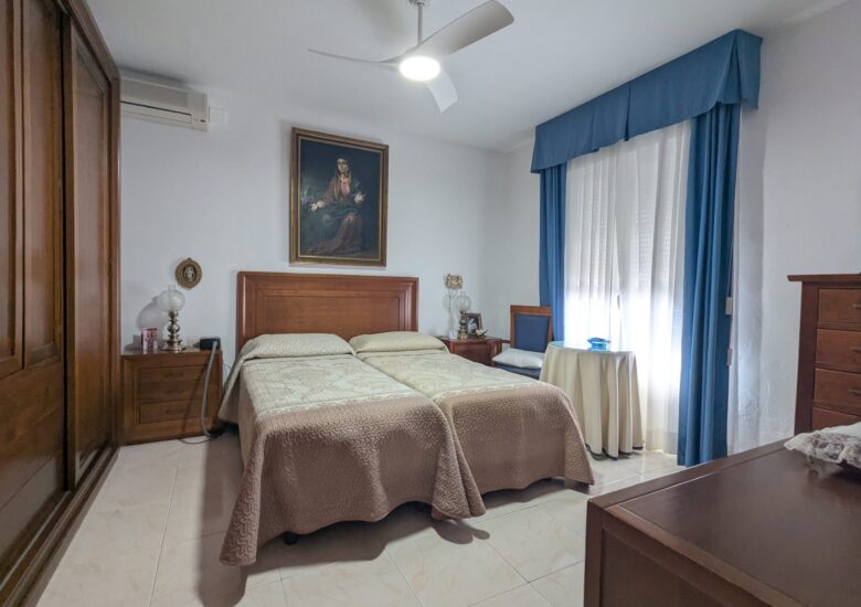 PXL_20251004_092426531-min