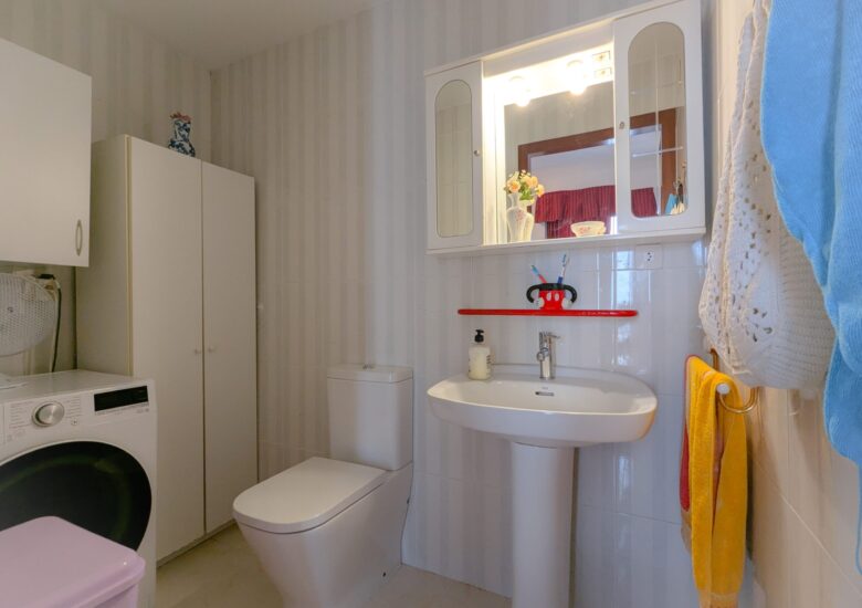 PXL_20251004_092612597-min