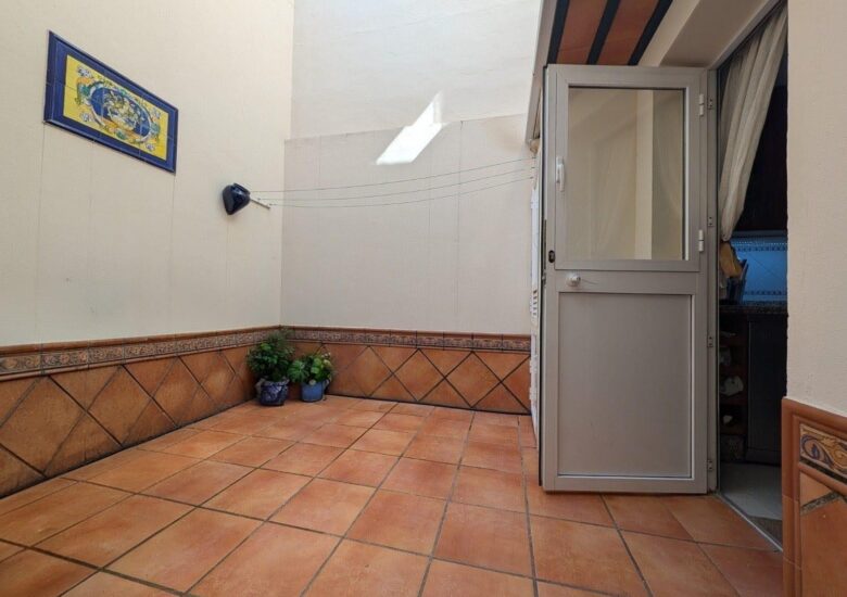 WhatsApp Image 2026-02-18 at 11.59.46