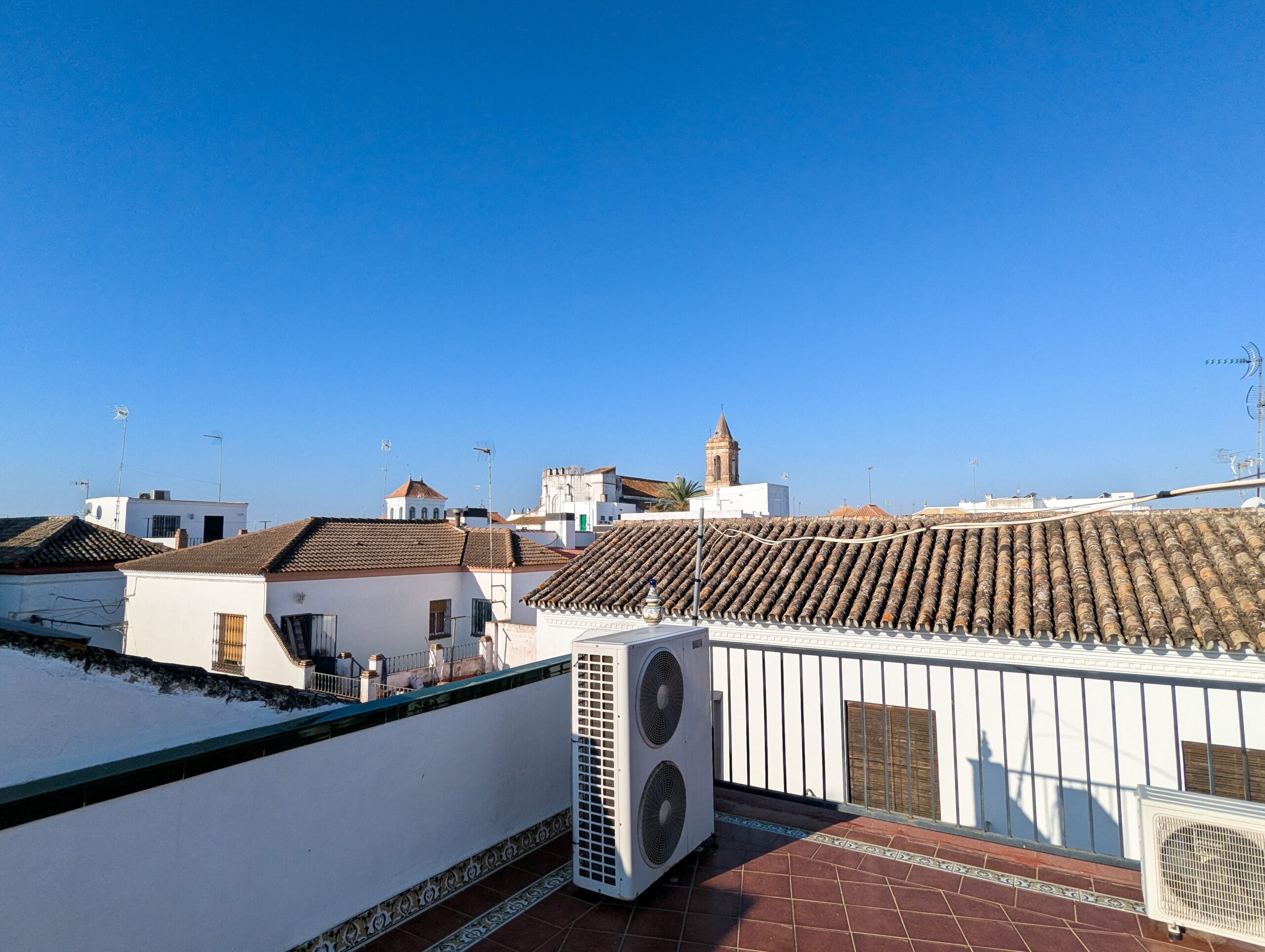 PXL_20250930_081019080-min