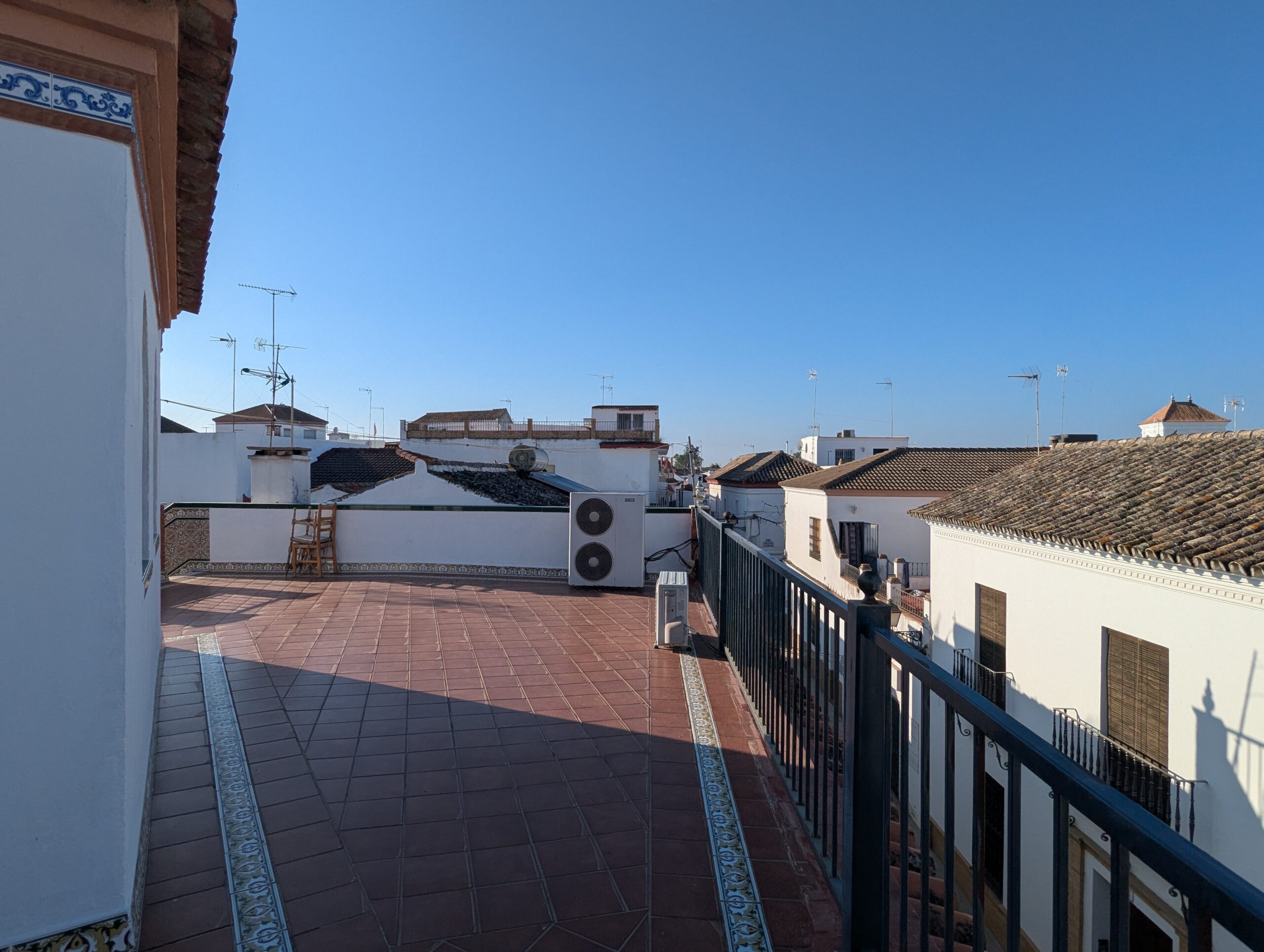 PXL_20250930_081031679-min